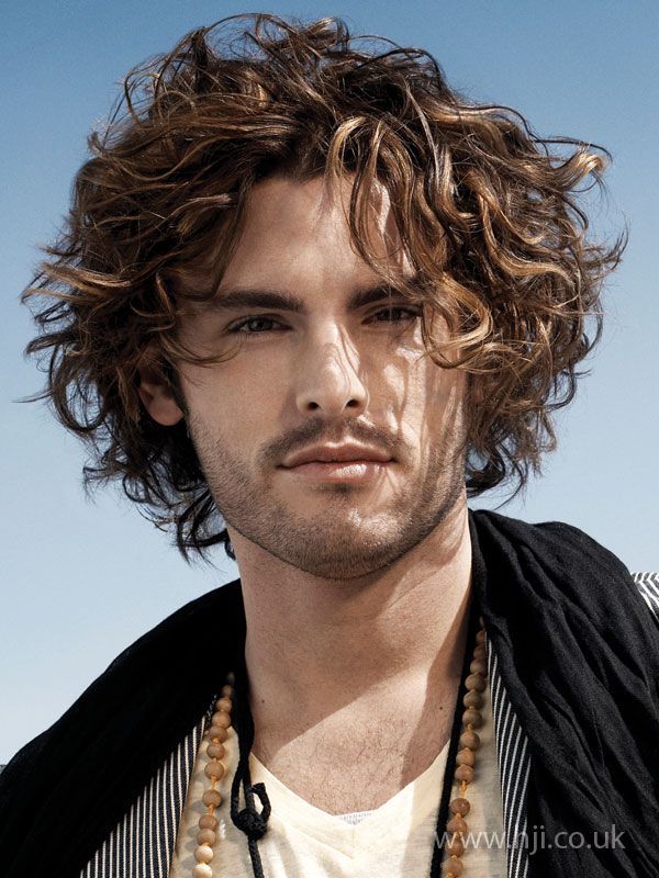 Mens Curly Wavy Hairstyles 49