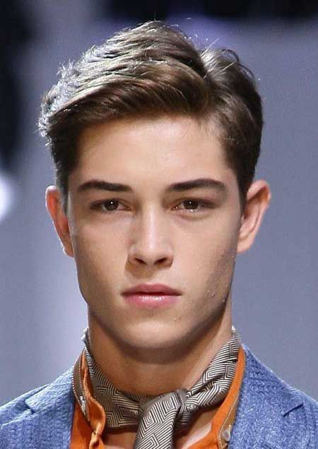 9 Best Middle Part Hairstyles for Men