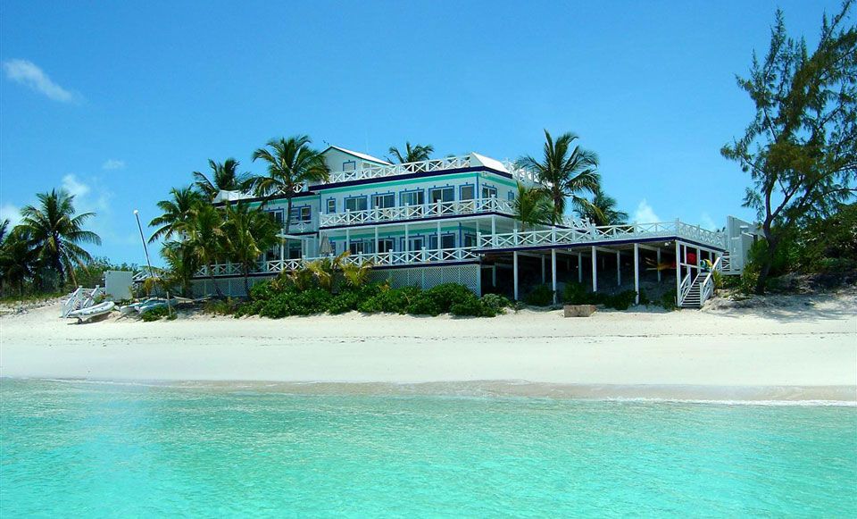 14 Spectacular Waterfront Homes Of The Bahamas 5810