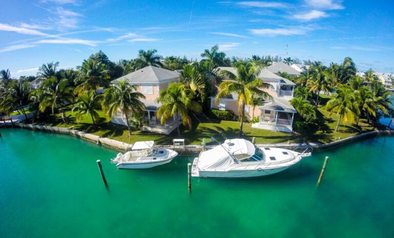 14 Spectacular Waterfront Homes Of The Bahamas 9982