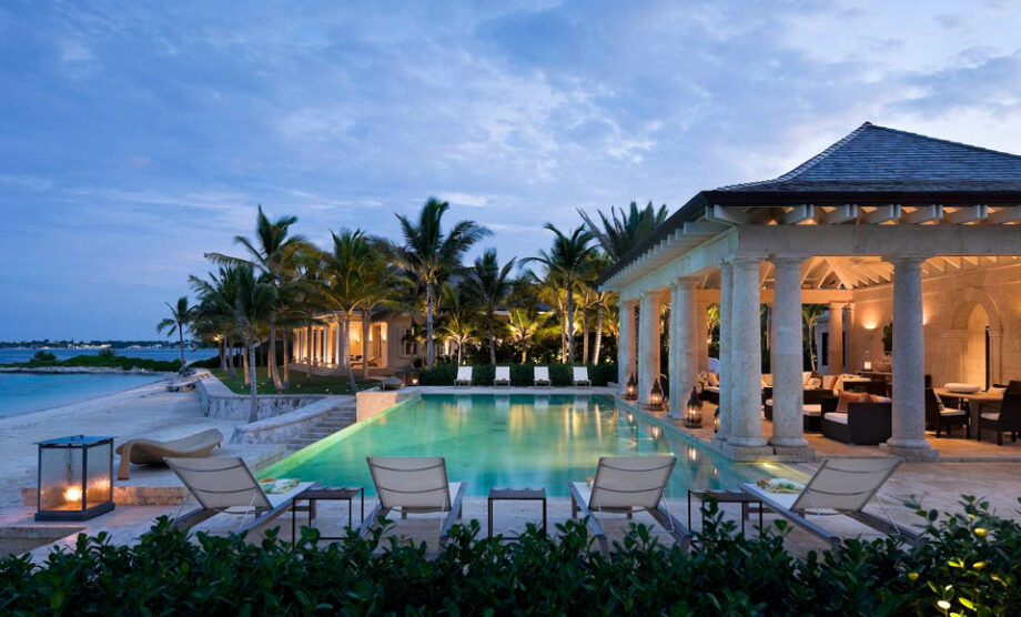 14 Spectacular Waterfront Homes Of The Bahamas 0650