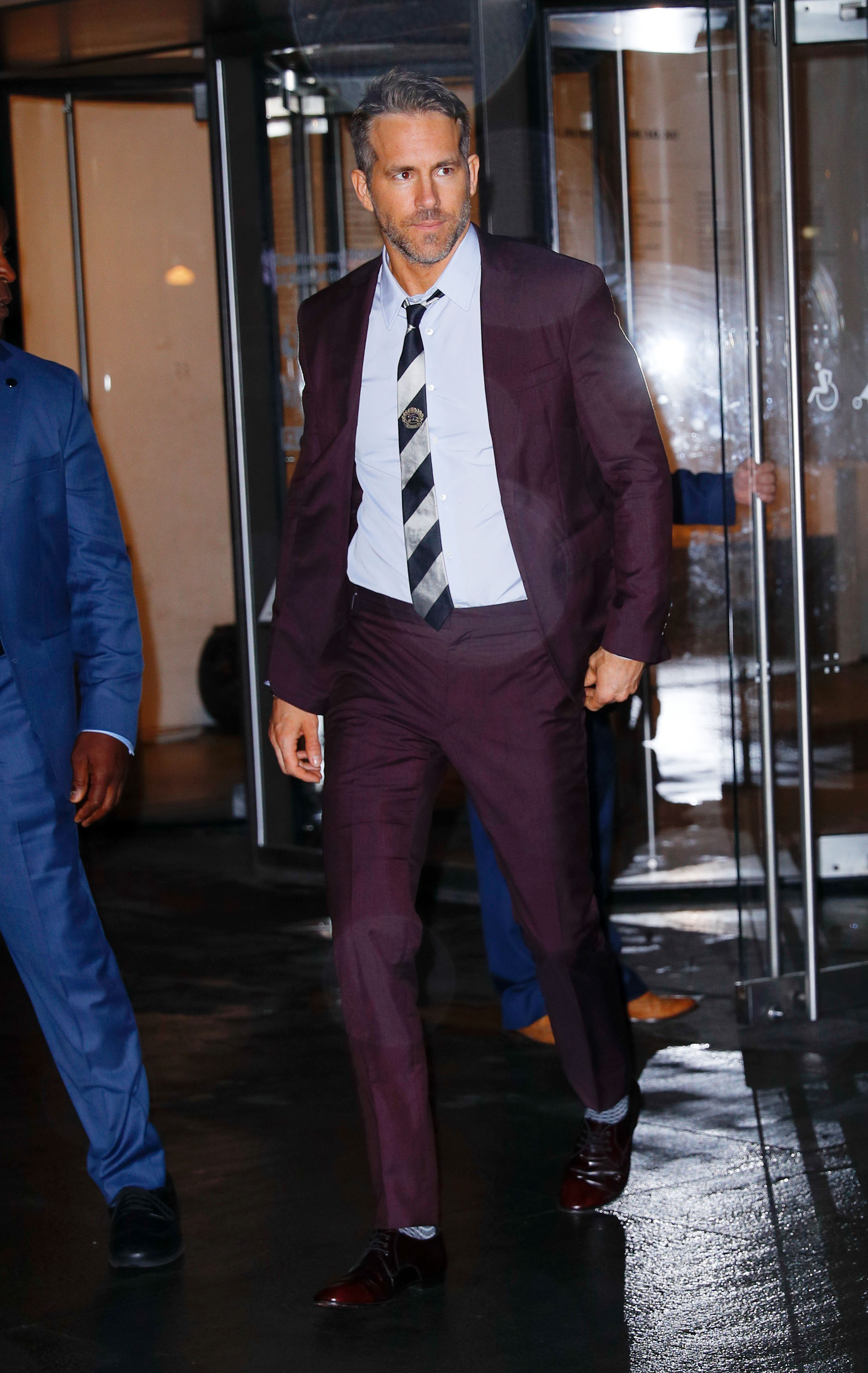 Ryan Reynolds Shows You The Hottest Suit Colour To Wear When Youre Over Black 