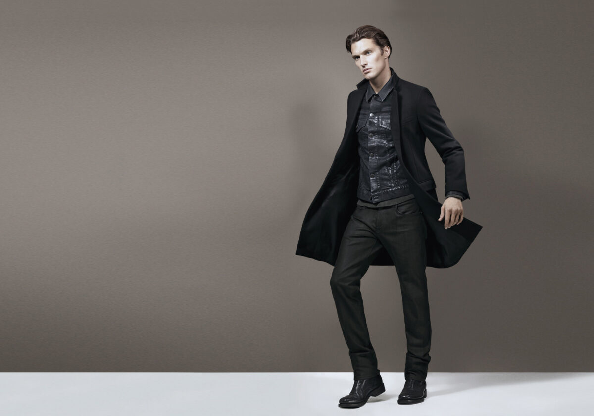 what to wear with black skinny jeans men