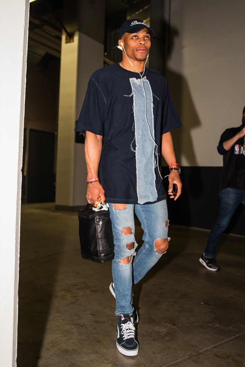 Ripped Jeans Outfit for men - Fashion Inspiration and Discovery