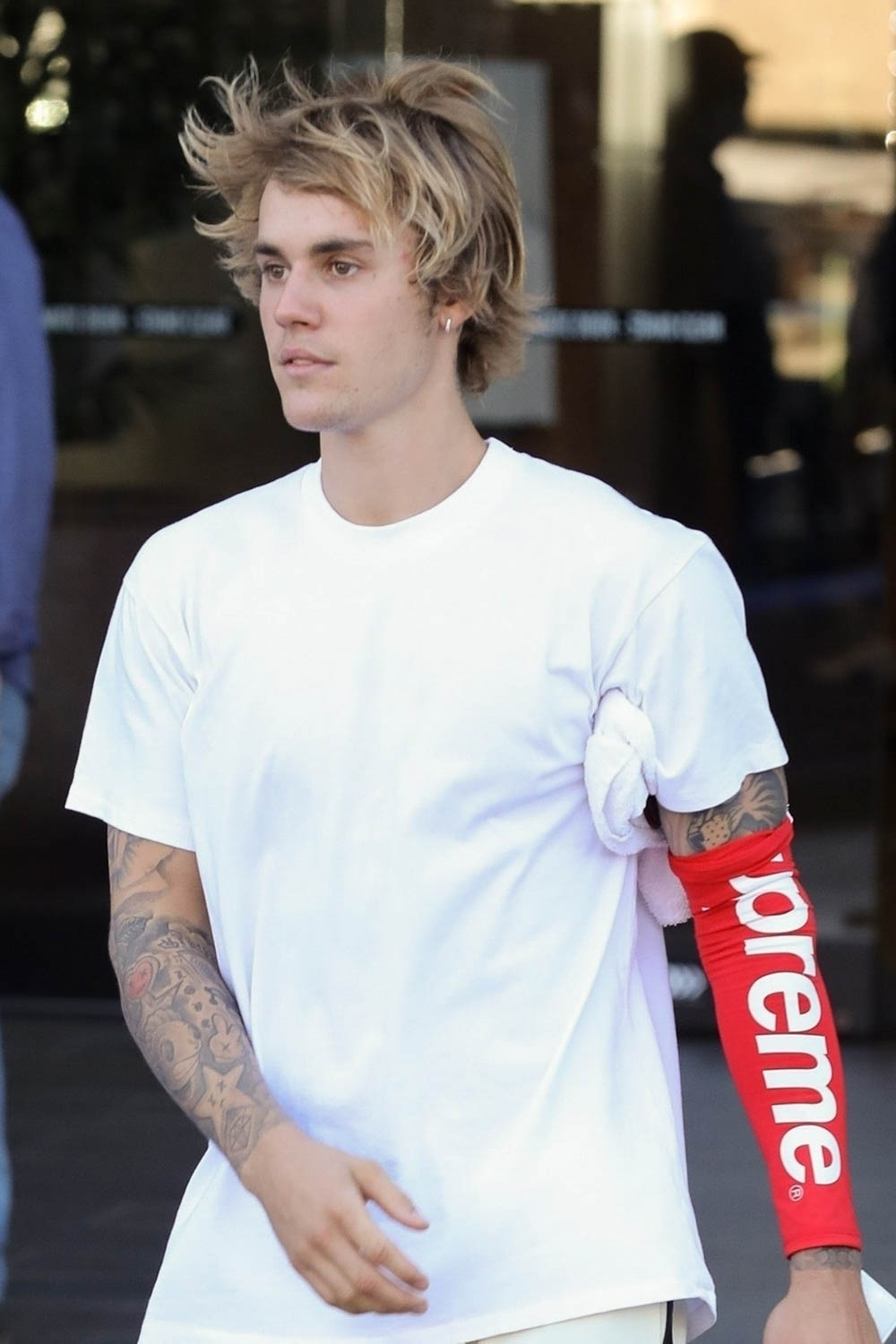 Hailey Bieber's Preppy Bob Haircut 2023 Trend: Get The Look