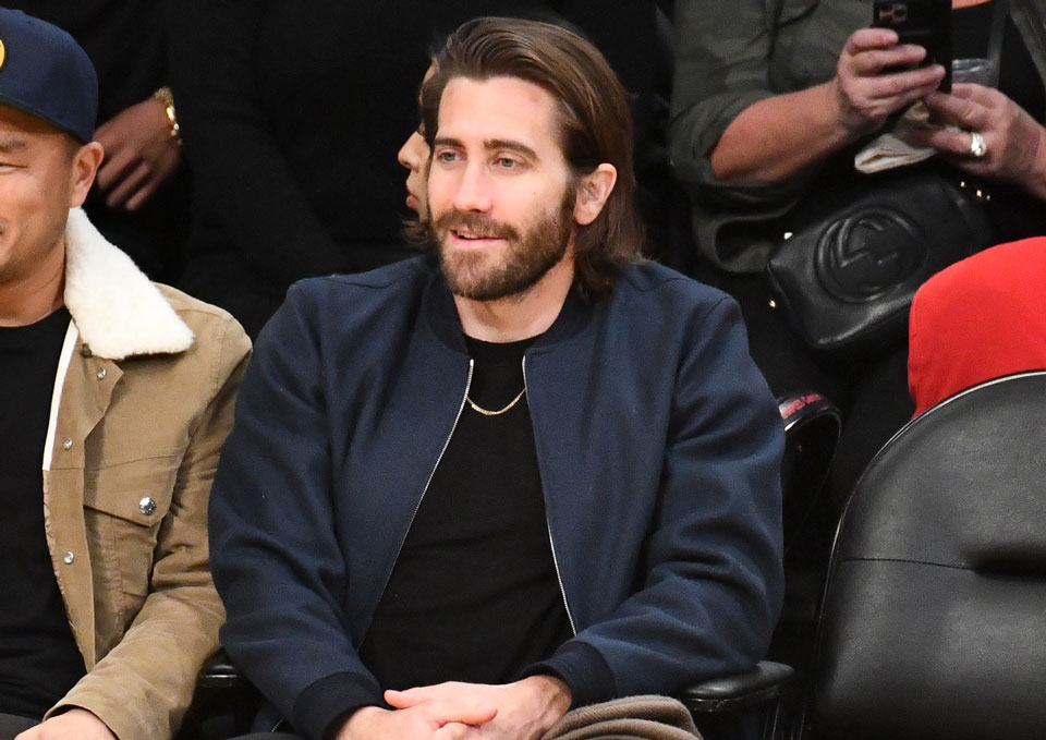 Jake Gyllenhaal Easy Outfit: Actor Rocks A Look Even You Can Pull Off -  DMARGE