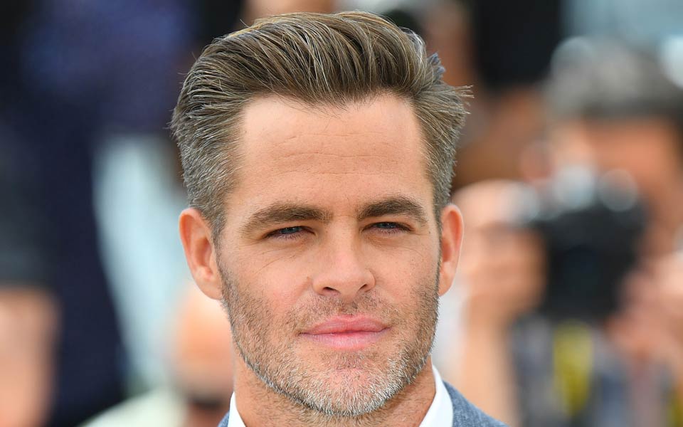 12 Stunning Hairstyles for Small Face Men  Styles At Life