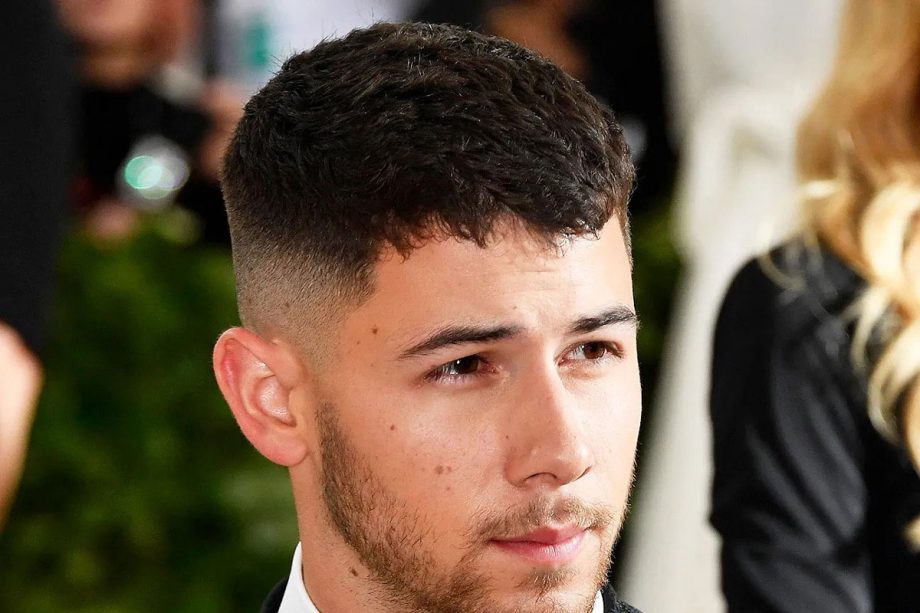 Best Men's Haircuts 2022: The Definitive Guide (Pick A New Look