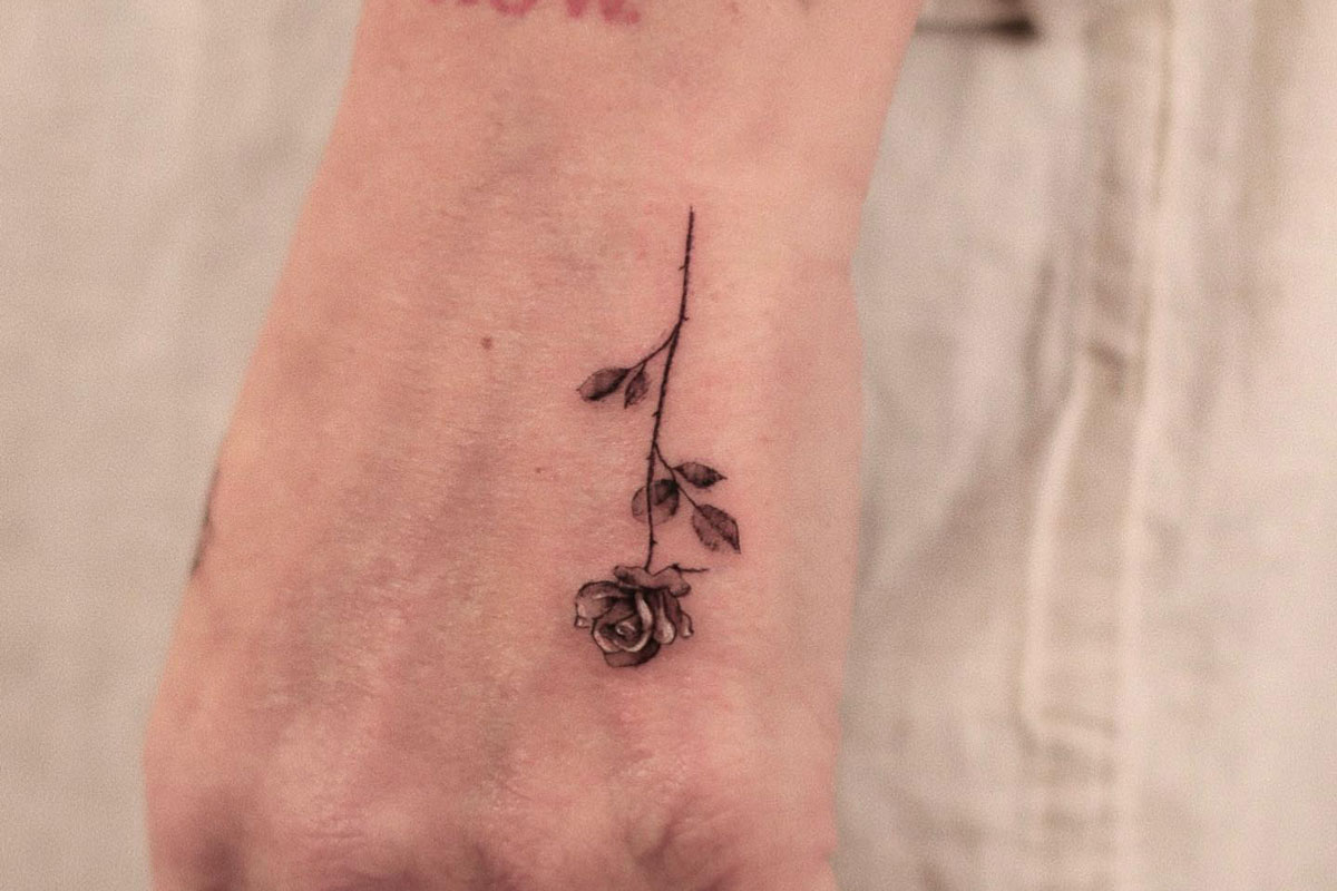 Beautiful Flower Tattoos Ideas For Women Work By Award Winning Artists