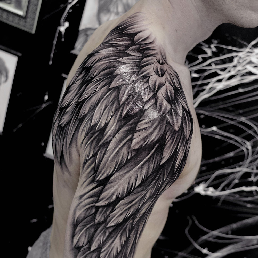 18 Best Shoulder Tattoo Designs for Men With Meaning
