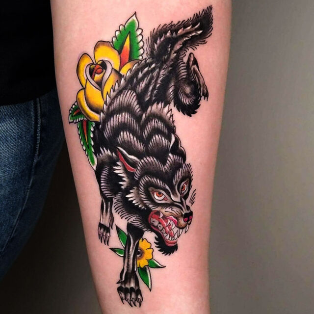 the classic wolf tattoo tattoos trad traditionaltattoo  traditionaltattoos wolftattoos porvidatattoo albuquerque newmexico   Instagram