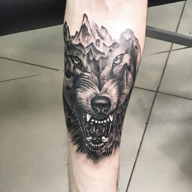 Wolf Mountain by Todo TattooNOW