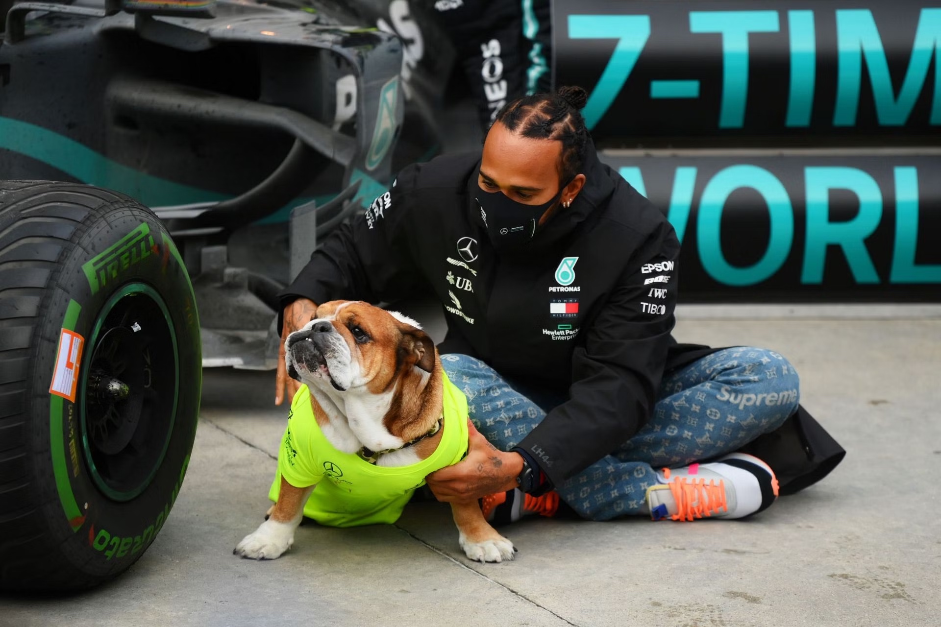 Lewis Hamilton Spotted On His Return To British Grand Prix With A ...