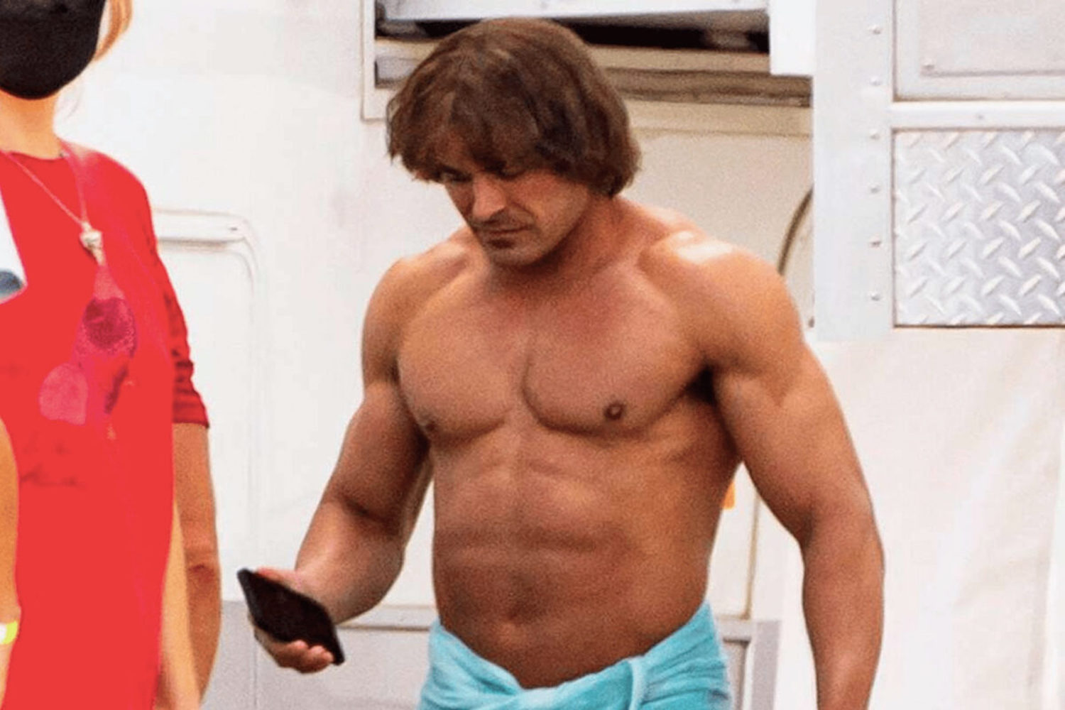 Zac Efron & Jeremy Allen White Look Absolutely Ripped In 'The Iron Claw
