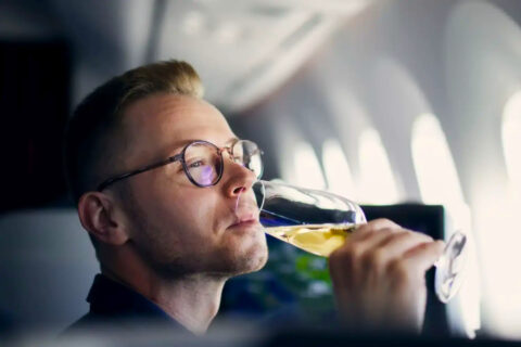In-Flight Alchohol Ban Advances After New Research Reveals Deadly Effects