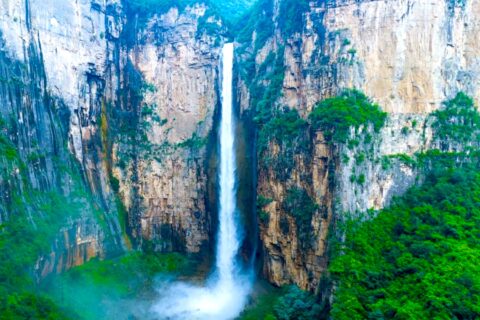 China’s Tallest Waterfall Exposed As Fake By Hiker’s Shocking Discovery
