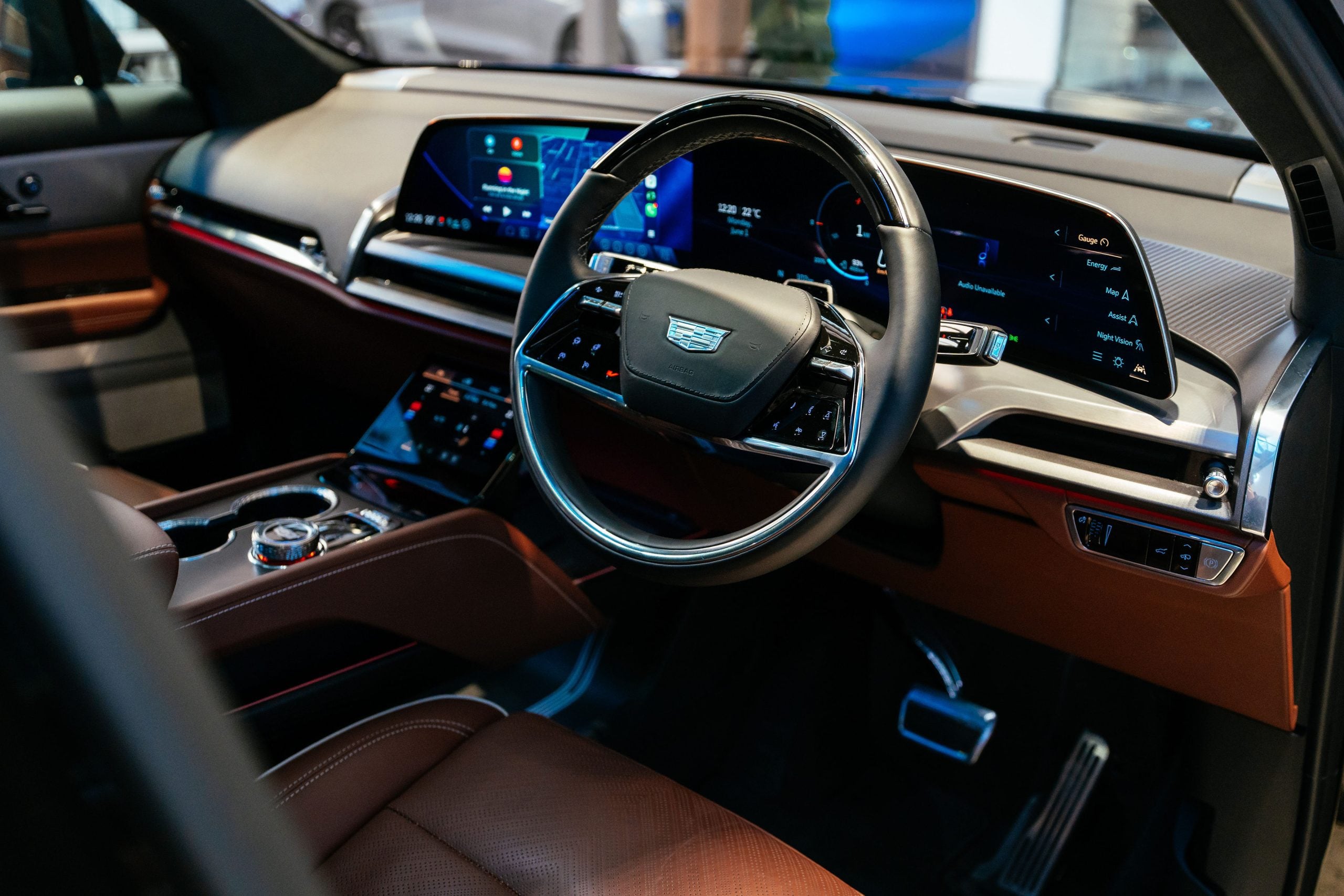 Cadillac Built A Car Stereo So Good That Mixing Engineers Now Use As A Reference