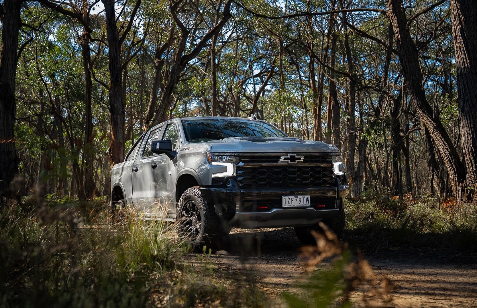 Australia's #1 Full-Size Ute And Biggest Luxury SUV Got an EOFY Deal That is Hard To Walk Past