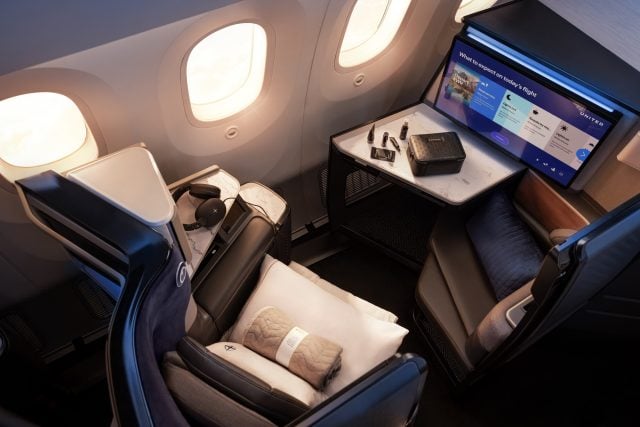 United Polaris Studio suite on the Boeing 787-9 Dreamliner with Elevated interior